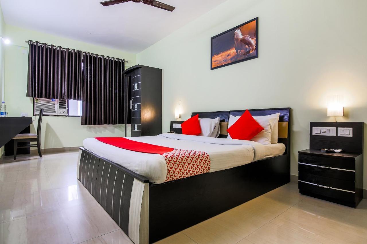 Oyo 24761 All Seasons Guest House Маргао Экстерьер фото